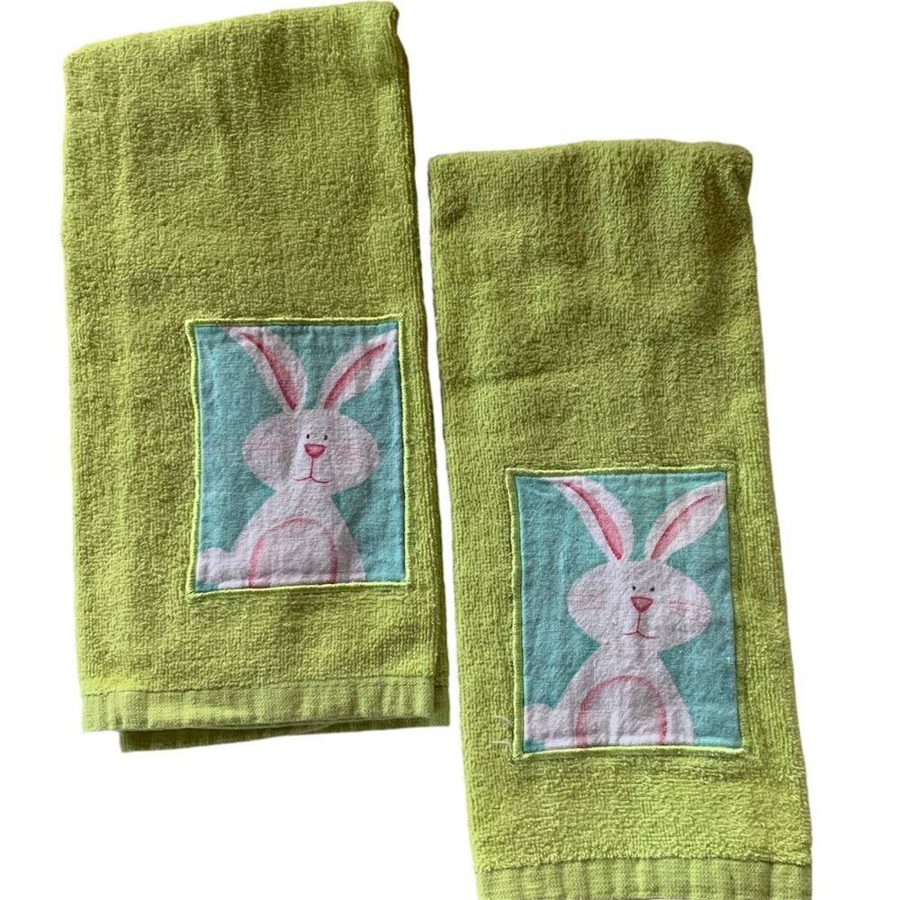 Set of 2 Easter Bunny Spring Green Hand Guest Kitchen Tea Towels Applique